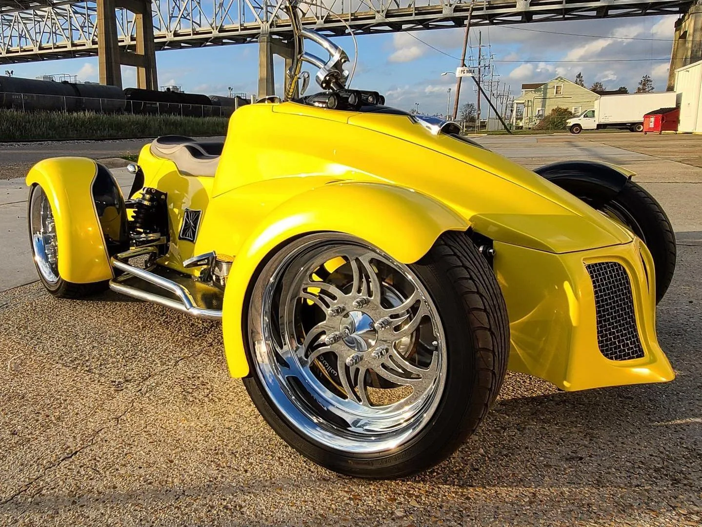 Oracal 970 - 123 Lightning Strike Gloss